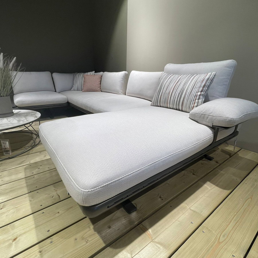 4 Rolf Benz Outdoor Lounge bank witte hoekbank met korting 1