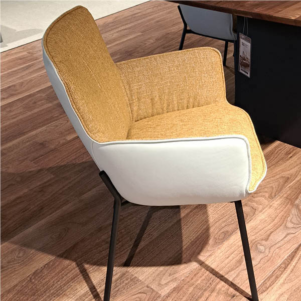 Rolf Benz 655 Eetkamerstoelen Geel