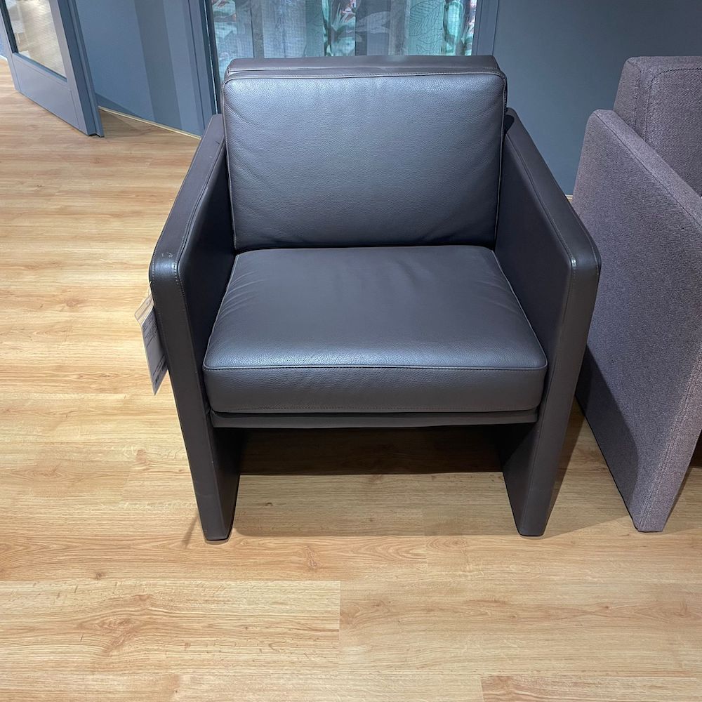 Rolf Benz design Fauteuil met korting bruin leer showroommodel 1