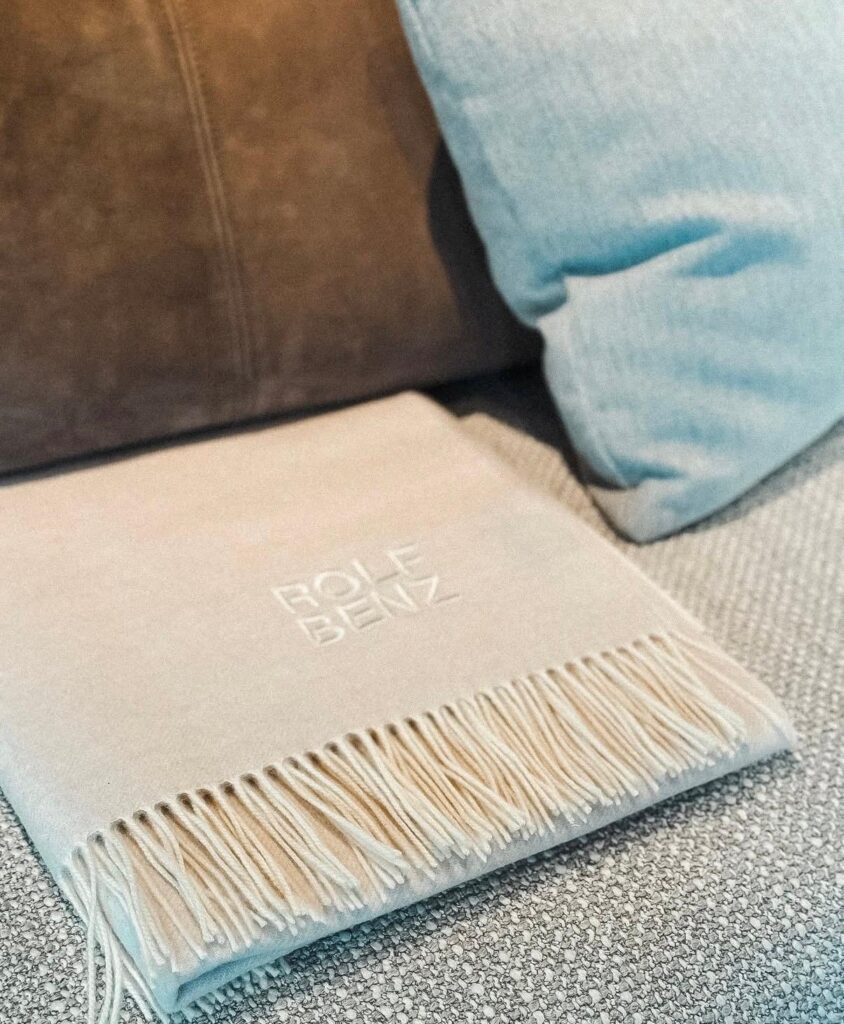 Actie: Rolf Benz Plaid cadeau bij uw aankoop